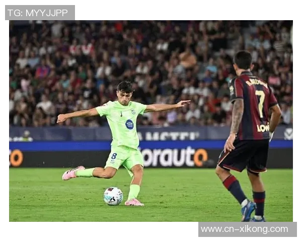 纳斯里:巴黎统治力显著下半场压制巴萨几乎窒息 纳斯里:巴黎统治力显著下半场压制巴萨几乎窒息