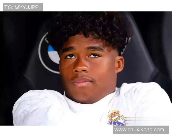 19岁恩德里克身价暴跌至3500万本赛季至今未出场康复后仍坐替补位置 19岁恩德里克身价暴跌至3500万本赛季至今未出场康复后仍坐替补位置