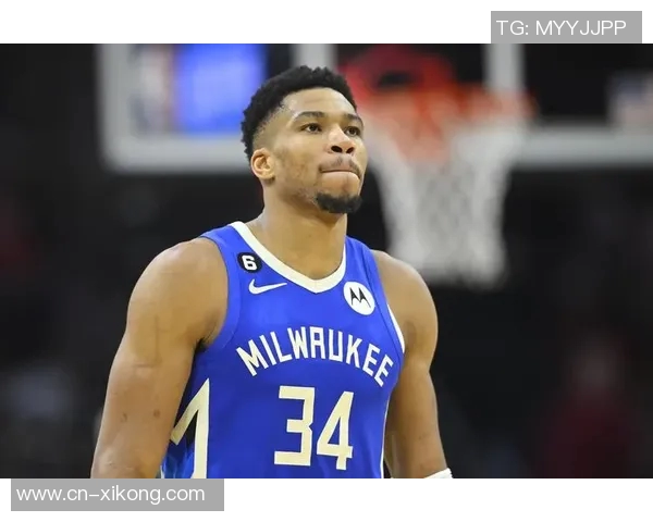 字母哥半场表现平平仅得9分3板5助3帽球队需加强进攻力度