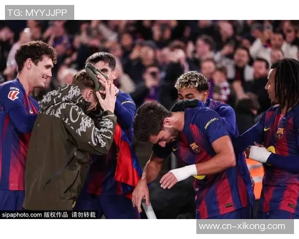 巴萨新海报亮相对阵法兰克福拉什福德德容费尔明齐聚一堂 巴萨新海报亮相对阵法兰克福拉什福德德容费尔明齐聚一堂